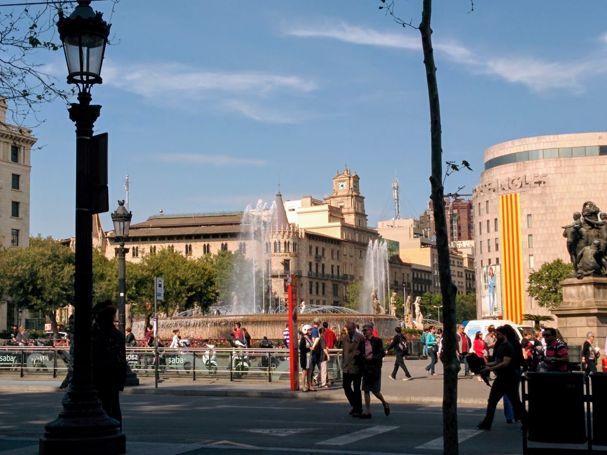 Plaça Catalunya (Barcelona centre)